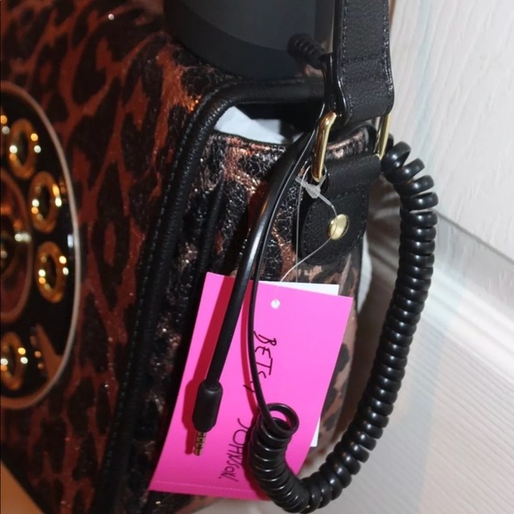 COPY - New! Betsey Johnson cheetah telephone xbody - Picture 4 of 8